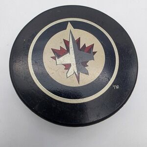 Winnipeg‎ Jets Basic Logo Official NHL Hockey Souvenir Game Puck